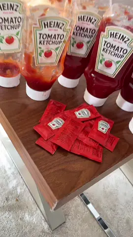 @Heinz UK please sponsor me x #ketchup #addiction #heinz #UARushChallenge