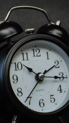 It’s your sign to start #sleeping to #relaxing sounds 🧘🏽‍♀️ #clockticking #clock #asmr #asmrsounds #asmrtiktoks