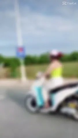 Mỗi người 1 cuộc sống bớt sống dùm tao ❤️#uocduoclenxuhuong #KorenoTasteOfLove #LeHoiAoDaiTPHCM2022