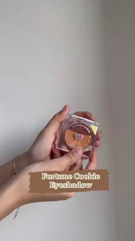 My go to Eyeshadow ! @barenbliss_id #eyeshadowtutorial #barenbliss #makeuproutineling