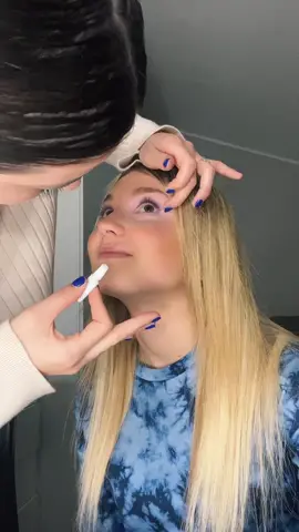 Mi preparo con voi per uscire.. ma vogliamo parlare del make-up?! 😍💜