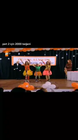 #pul #selena_komikmontajx #keşfetteyizzz #komikiçerik #selena #pul #selena_komikmontajx