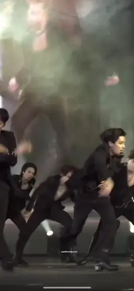 tragedi jungkook😂#bts #army #btsxarmy #armybts ##bts_official_bighit #fyp #foryoupage #bangtanarmy #btsarmy #ptdonstage #ptd_on_stage_seoul #day3 #foryou