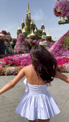 Feeling like a princess on my birthday 🥳 🎂  #dubai #miraclegarden #fy