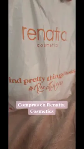 Compras en Renatta Cosmetics@renattacosmetics #renatta #makeup #compras #beautycreations
