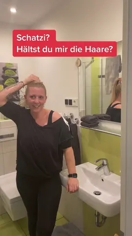 Männer denken immer nur an das Eine😄🤷🏼‍♀️😜#sveniundnicki #paarcomedy #couplecomedy #haare #aufdieknie #viral #fy #lustigeclips #team_saarland #männerundfrauen #männer #humor #viraltiktok #fürdich #funny #😂 #😜
