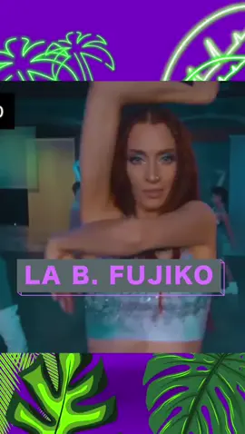 Basterebbe dire:House of ninja.Ma noi vi diciamo di più: prima ed unica legendarypioneer della house of ninja in Italia, fondatrice dellascena ballroom italiana, ballerina per myss keta,Emma marrone, Calvin klein, sloggiBallerina, coreografa e giudice di famainternazionale.Lei è la quinta essenza del voguing.She is so extra and we f***ing love herSignore e signori @labfujiko  #voguing #dance #dancecamp #summerjam#summer  #da#Summerncer #sea  #dancecamp #stage #sicily #pool #ready