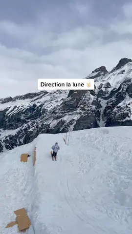 Vers l’infini et au delà 🔥 Prêt pour la Back to Back à Megève samedi 🤘🏻 #ski #backflip