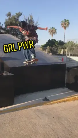 daaamn @chilangassobreruedas #flip #fyp #TikTokDeportes #samsung #skateplaces