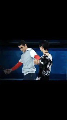 From the usual handshake during the first meeting to this #yuzuruhanyu #javierfernandez #figureskating #fypage #viral #foryou #fyp #yuzuvier