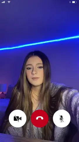 #pov your pick me friends leave you out to go to a party #fyp #pickme #tb