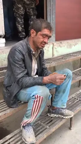 baisakh jesth ko khaderi ma aago balna salai deyou#ambika prasad gajurel#dai#viralvideo#fypシ