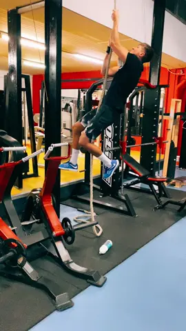 Nálunk ilyet is lehet❗️😄 Ne próbáld ki otthon👌🏻#profitnessgymhu #gym ##Fitness #workout #fy #foryou #body #gymmotivation #gymhumor #funny #funnyvideos #funnyvideo #fitnessmotivation