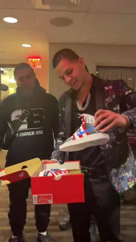 They got custom AF1s from the Garden 🔥 #edgarberlanga #airforceone