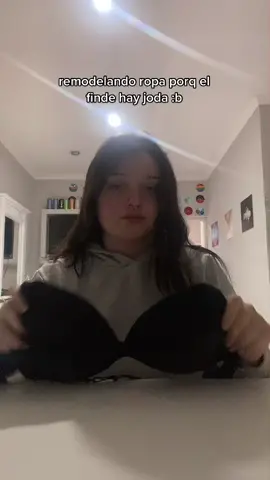 mañana cuando compre los materiales que le vana a la campera subo video remodelándola <3