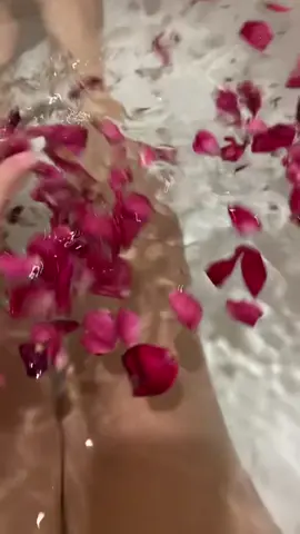 This is your reminder for #SelfCare #selflove #spa #roses #rosepetals #bathfullofroses #lavender #bathtubgoals #bathtub #tub #kidaliaslove #metime #sosatisfying #fantasy #satisfying #goals #beauty #beautytips #aesthetic #mesmerize #mesmerizing #aestheticvideos #woman #flowers #herbbath #herbspa