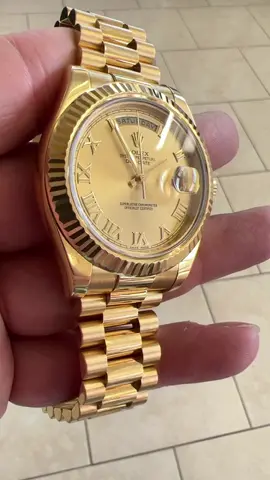 One more going out who’s next ? #horology #instawatch #luxurylifestyle #watches #wristshot #Love #beautiful #nyc  #watchnerd #watchaddict #rolexwrist #lovewatches #rolex #watchesofinstagram #wristporn #swisswatches #watchfam #swisswatches #fanpage #watchpic ##WristCandy#thewatchboss #patek #patekphillipe #ap #audemarspiguet #art#lambo #lamborghini #aventadorSV #aventador #porsche #porscheturbos #992turbos #911turbos #timepiece #watchgeek#ferrari #pista #art #watchfam