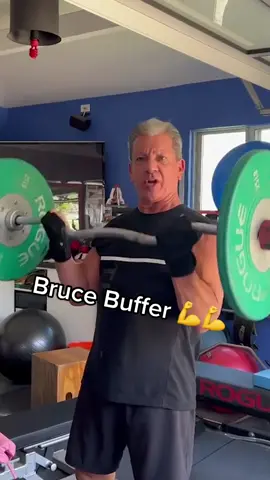 The voice (and muscle) of the #UFC #ufclondon #mma #lifting (via brucebufferufc/IG)