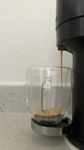 Good morning #avotoasts #happysaturdaymorning #lifestyle✨ #morningcoffeewith #spring🌹