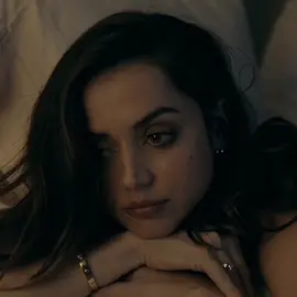 my girlfriend is so pretty <33 #anadearmas #deepwater #melindavanallen #edit #fyp #foryoupage #trend