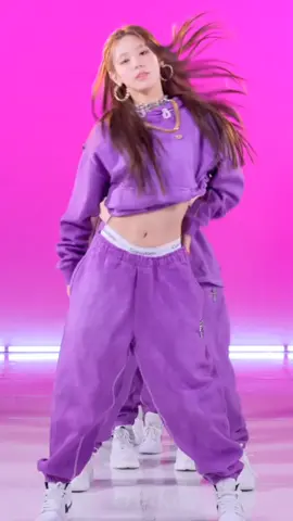 omg Shuhua twerk😭...I will never forget this😭😭 #gidle #shuhua #miyeon #soyeon #yuqi #minnie #fyp #xyzbca