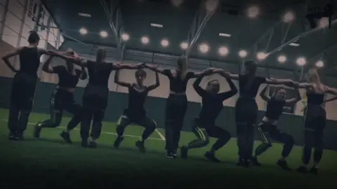 🥰💃 #hitthebeat #team #tournament #performance #women #girls #norway #oslo #dance #dancers #hobby #passion #loveit #f4f #foryou #fy #dc #dlaciebie #thanks @club_vag_norge_pl