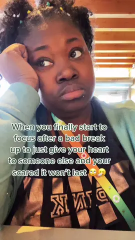 Maybe I should be positive 🥴😭 #singlelife #situationship #loveisconfusing #ihateithere #solost #whydoeslovehurt