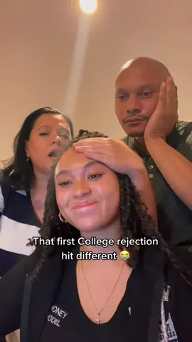 #greenscreenvideo it’s always the dream schools 💔 @honeysbirthgiver #college #admissions #collegeadmissions #relatable