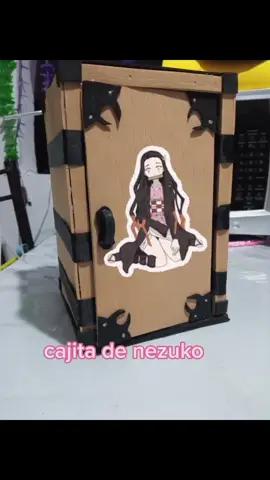 #nezuko #demonslayer #manualidades #fomy cajita de nezuko de fomy