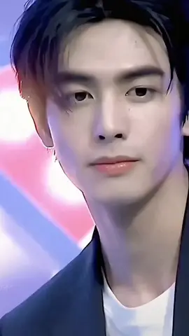 ยิ่งมองยิ่งหลงยิ่งยิ้มยิ่งมีเสน่ 😍😍😍 #ซ่งเวยหลง #songweilong #เหล่ากงของฉัน❤️ #ผู้จีนงานดีย์🇨🇳🇨🇳 #ฟีดทีเถอะขอร้อง #อย่าปิดการมองเห็น #ศูนย์รวมผัวทิพย์ #MixYourShape