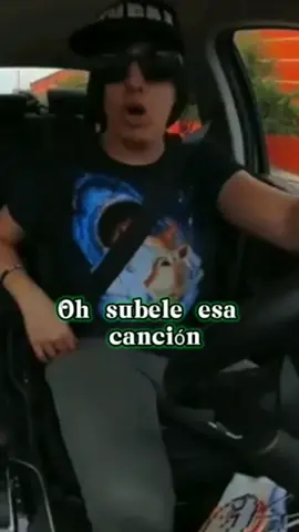 subele a esa canción wey 🥺 ponte 🎧#badbunny🐰 #paradedicar🥺 #parati🥲 #musica