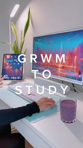 Fruit smoothies give me brain power 🤓 #smoothieaestethic #smoothiegirl #fyp #grwm #grwmroutine #grwmaesthetic #studyvibes #studyasmr #grwmasmr #asmrvideo