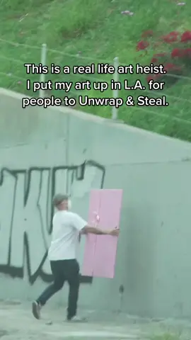 WHAT DO YOU THINK HAPPENED NEXT?! 😤🥷🎁 #streetart #artistsoftiktok #fyp #foryou