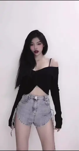 Giải phóng năng lượng tiêu cực xíu chut xó 😗 #tiktokdacevn #celebnetwork #cncosmos