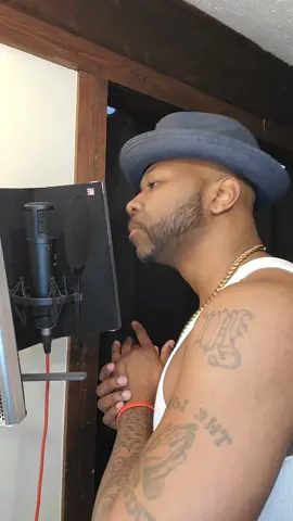 Weird Bars part 131 🤦🏾‍♂️😂. Follow for more music and music comedy. @50cent #50cent #simp