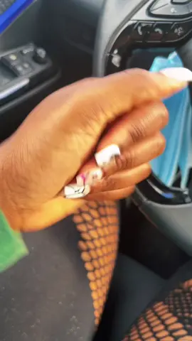 This actually might be my fav set ever. On who I’m becoming a short set lover. Lmao #fyp #nails #blackgirltiktok #kaws #nailinspo #shortnails #OscarsAtHome