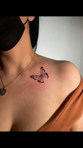 🦋