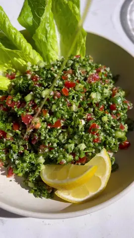 #tabbouleh always reminds me of my dad 🥺❤️ check the comments for some notes on it and also the link above the caption ❤️ #salads #healthyish #recipes #BridgertonScandal #WomenOwnedBusiness #homecooking