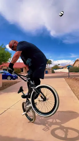 Powermower! 😁👍 #LizzosBigGrrrls #WomenOwnedBusiness #BridgertonScandal #ogcarlobmx @New Balance