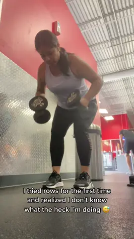 Send help!! I tried to look a videos before but couldn’t figure it out 😅 any recommendations are appreciated #myfitnessjourney #gymmotivation