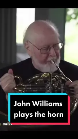 John Williams plays the horn #classicalmusic#classicalmusicmemes#johnwilliams#frenchhorn#starwars#berlinphilharmonic