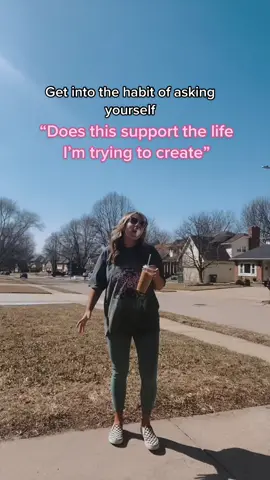 Your mindset is everything!! Don’t let the bad things that have happened in your life define your life! 💗 #addiction #wife #supoort #postivitiy #dreamlife #success #momlife #fyp #onedayatatime #MentalHealth