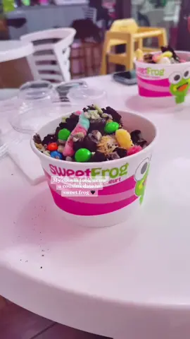 @Wavvytwan🖤 @Lishanijaee 🖤🖤 it was bussin bussin highly recommended! 🌟 #InstaxChallenge #fypシ #sweetfrog #4u