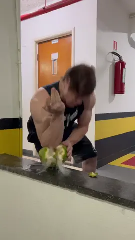 Mais um da série das frutas