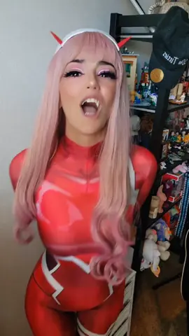 💕🥰 #InstaxChallenge #BridgertonScandal #foryoupage #foryourpage #fyp #zerotwo #cosplayer #cosplay