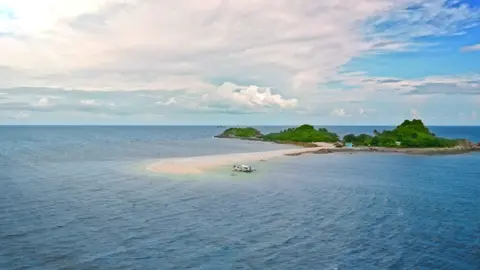 Explore the islands of Iloilo! #ItsMoreFunWithYou #ItsMoreFunInThePhilippines