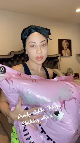Another clothing haul with #prettylittlething 💖 #foryoupage #fyp #clothinghaul #clothingbrand #bankingonme