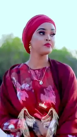 imaad cajabin heedhe🥰💝💋🥀 heedhe#maryama_queen #zahruuja #itz_balqiis #somalilyrics #zahruuja__ #somalitiktok