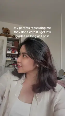 early academic burnout brought to me by me ✨✨✨