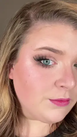 I’m so exited about this serum foundation. It went on beautifully! A perfect summer foundation! #YENSApartnergiftedme @yensabeauty #octolyfamily #OscarsAtHome #WomenOwnedBusiness #InstaxChallenge